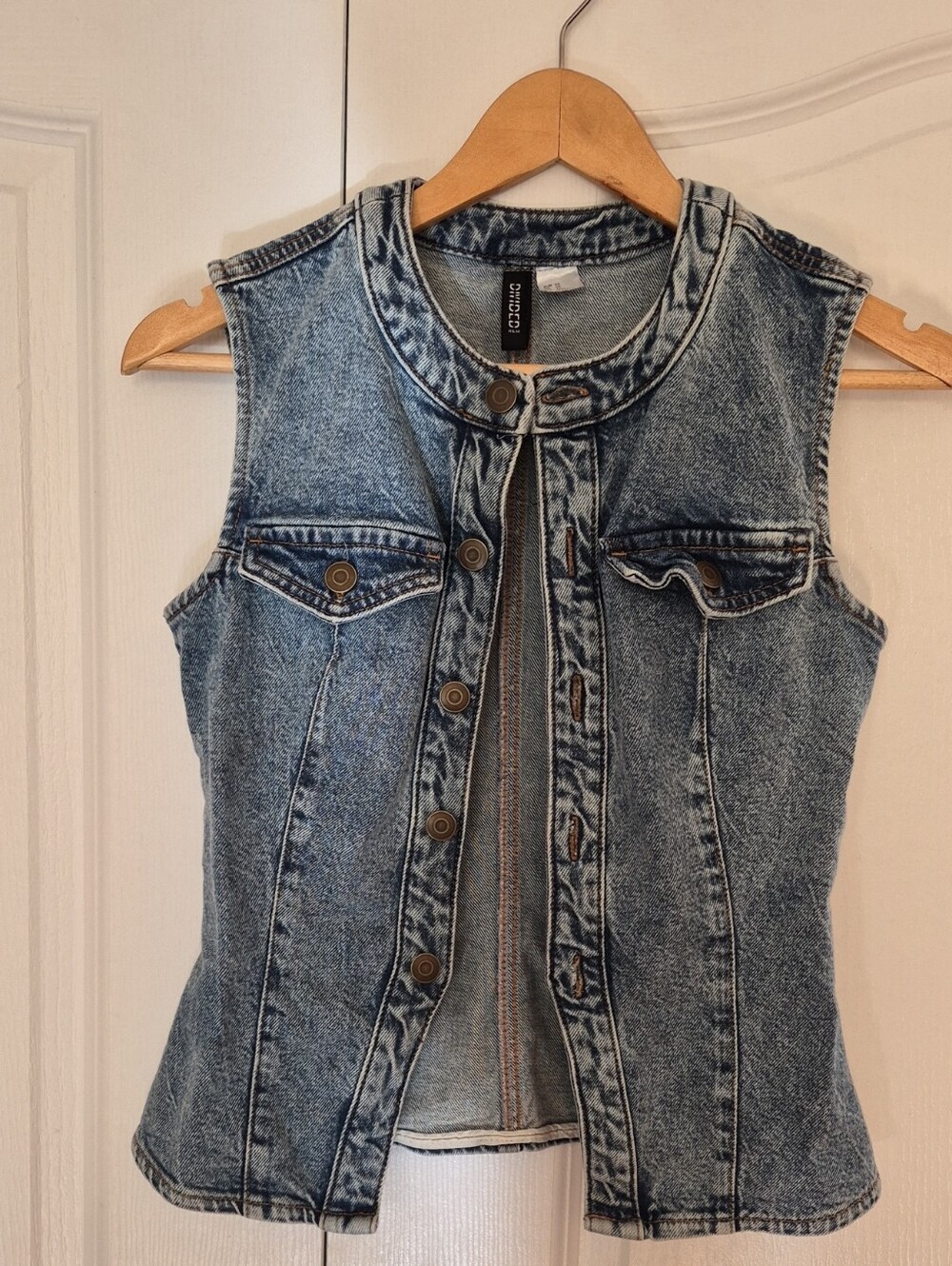 Divded Acid Wash Denim Sleeveless Vest in Blue